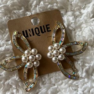 Flower Style Pearl Earring